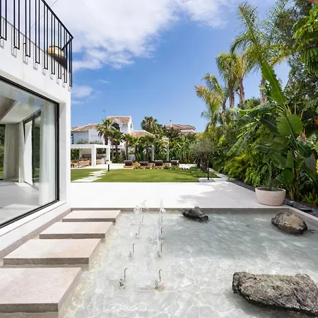 Diamond Villa